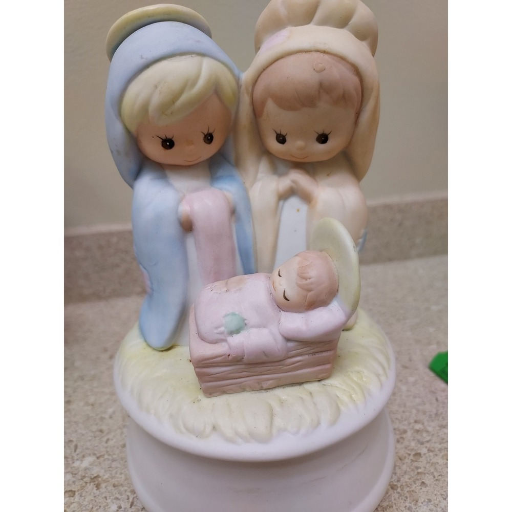 Summit Collection Exclusive 1992 Nativity Musical Porcelain Christmas Vintage